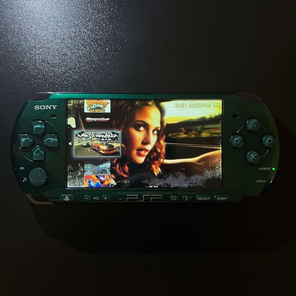 Sony Psp - Picture 8 of 10